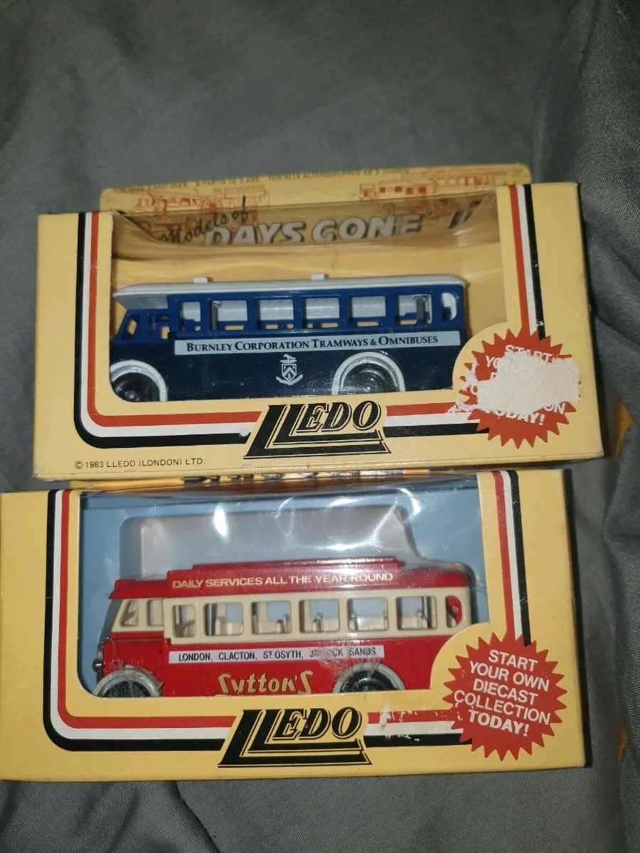 2 DAYS GONE BUY DIE.CAST BUSS....