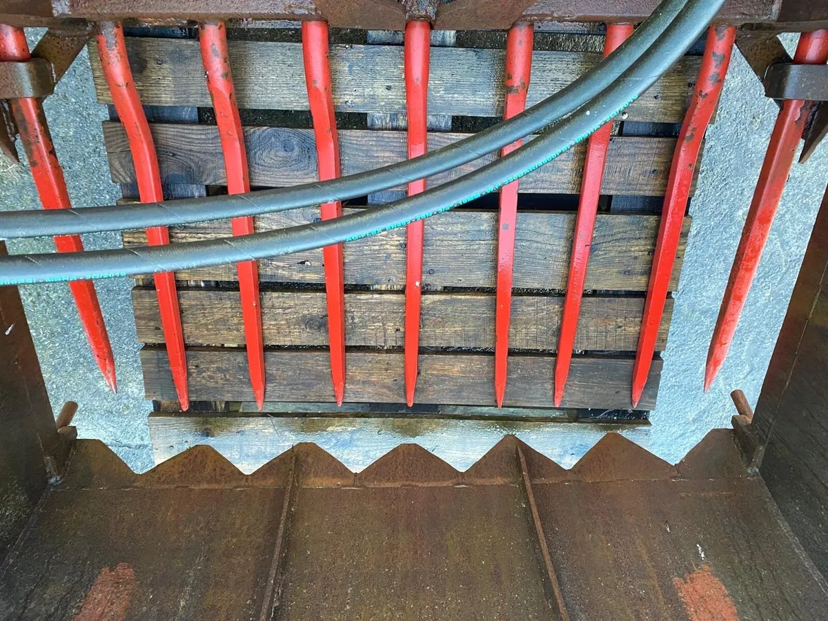 Sheer grab - Image 4