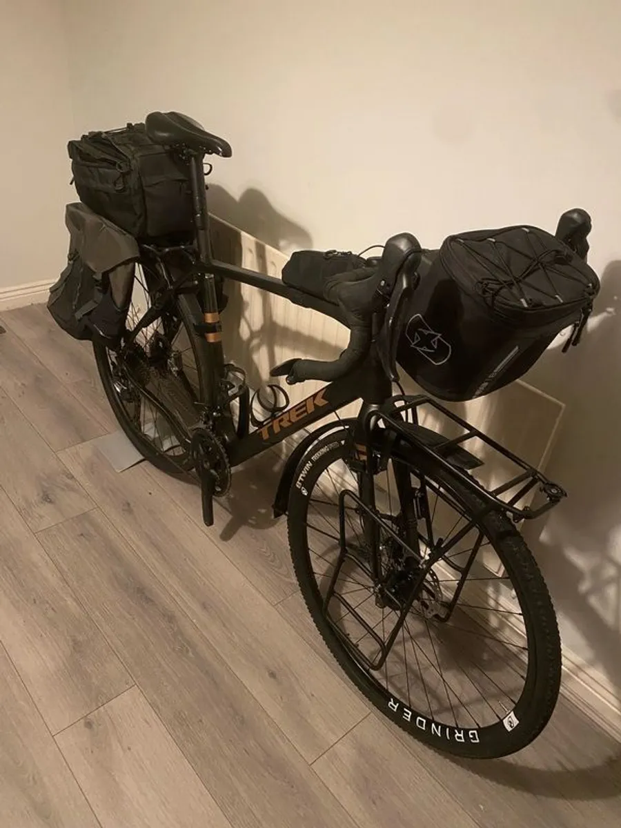 Trek Checkpoint SL 5 Carbon Shimano GRX - Image 1