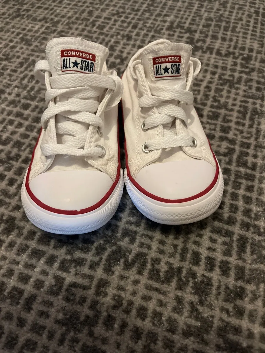 Converse all star shoes - Image 1