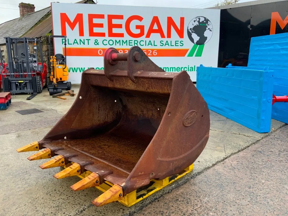 60" GEITH DIGGING BUCKET..........80mm PINS.....3 - Image 1