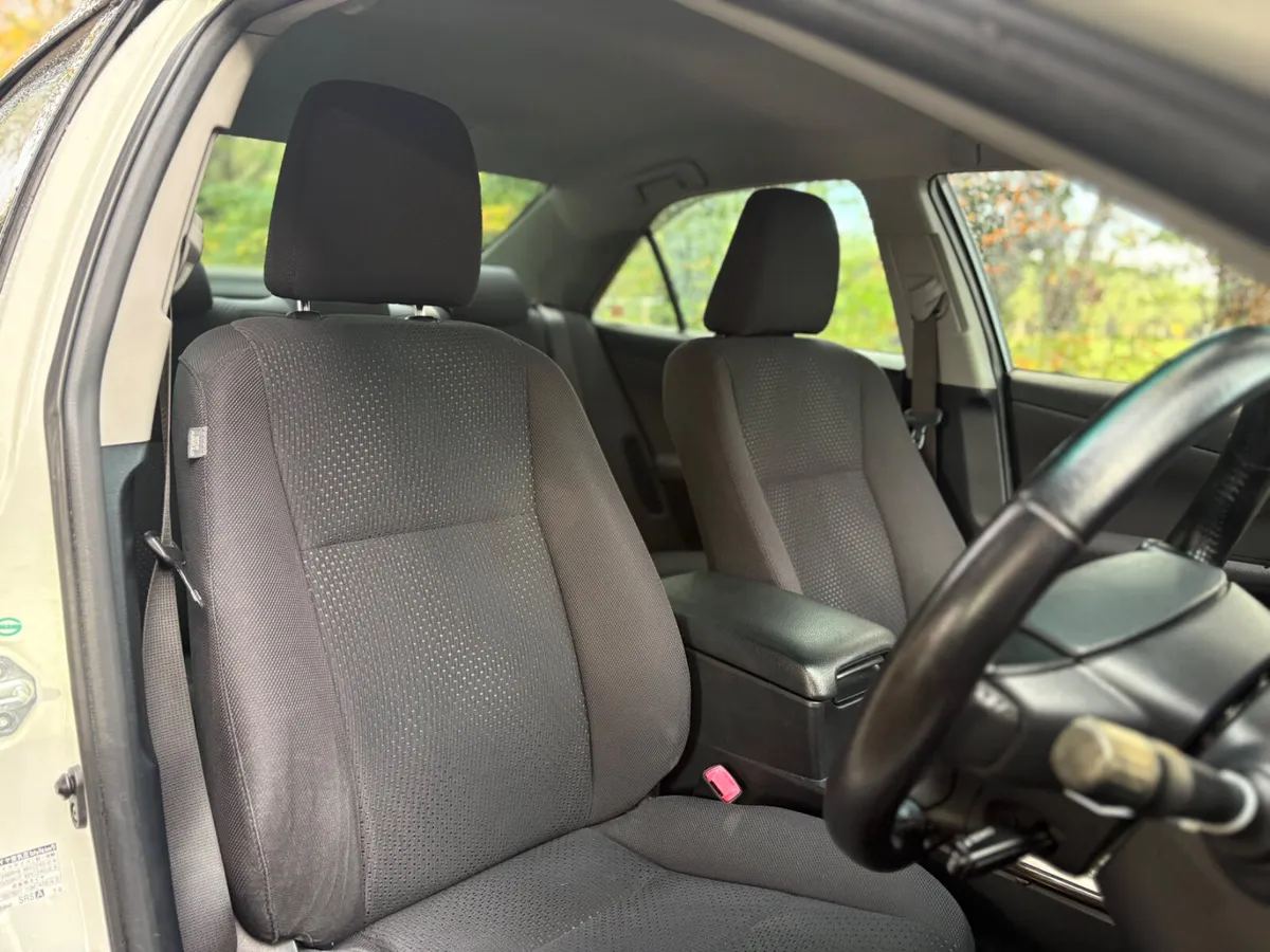 2014 Toyota Camry G spec *Low Kms* NCT*Tax - Image 4