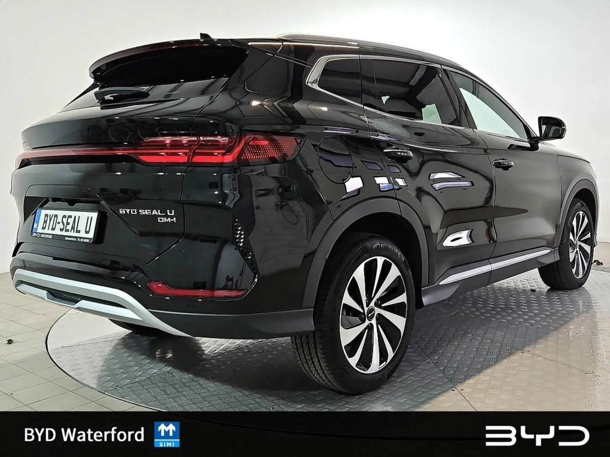 BYD SEAL U **Demo Sale NOW ON** BOOST PLUG-IN HYBR - Image 3