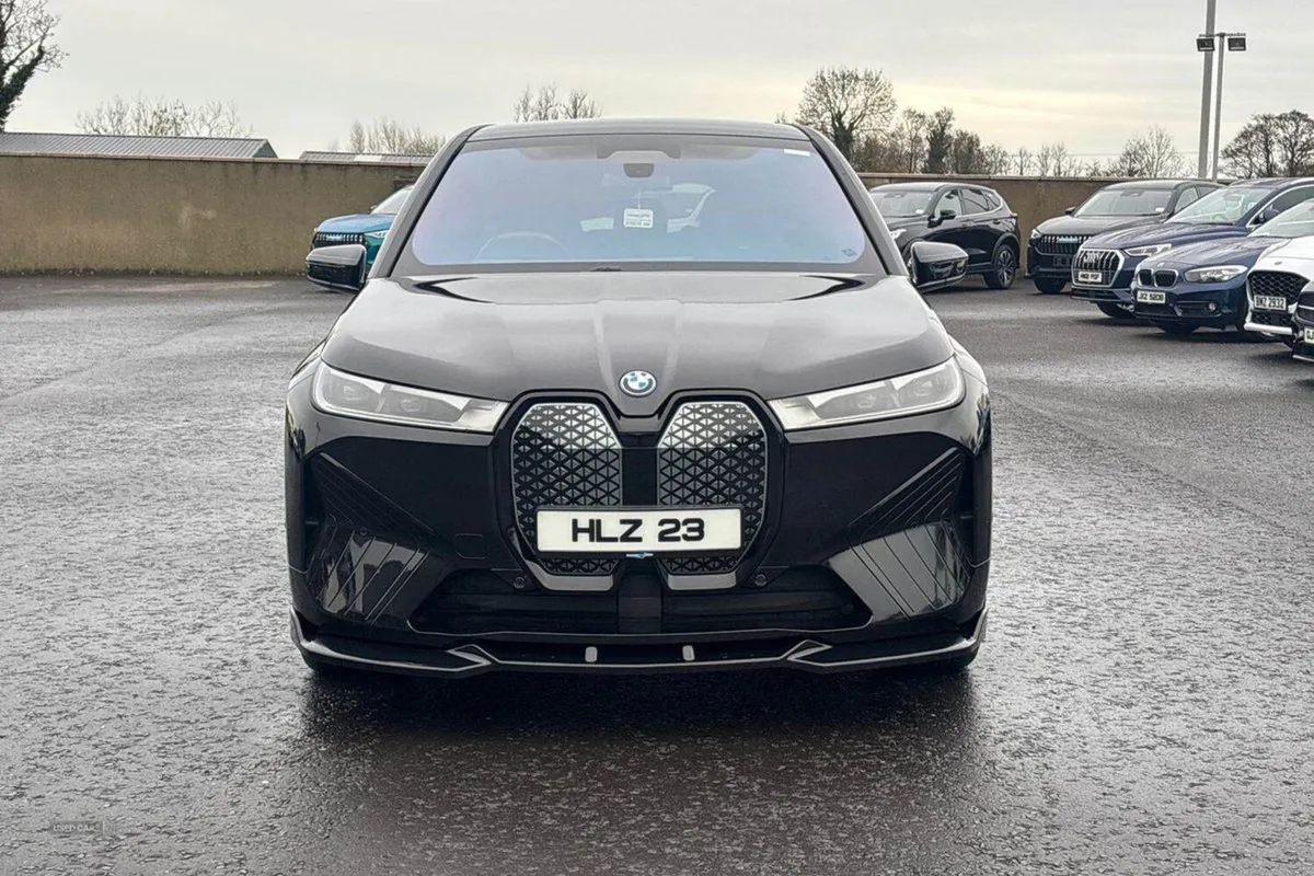BMW IX 40 M Sport SUV 5dr Electric Auto Xdrive 32 - Image 4