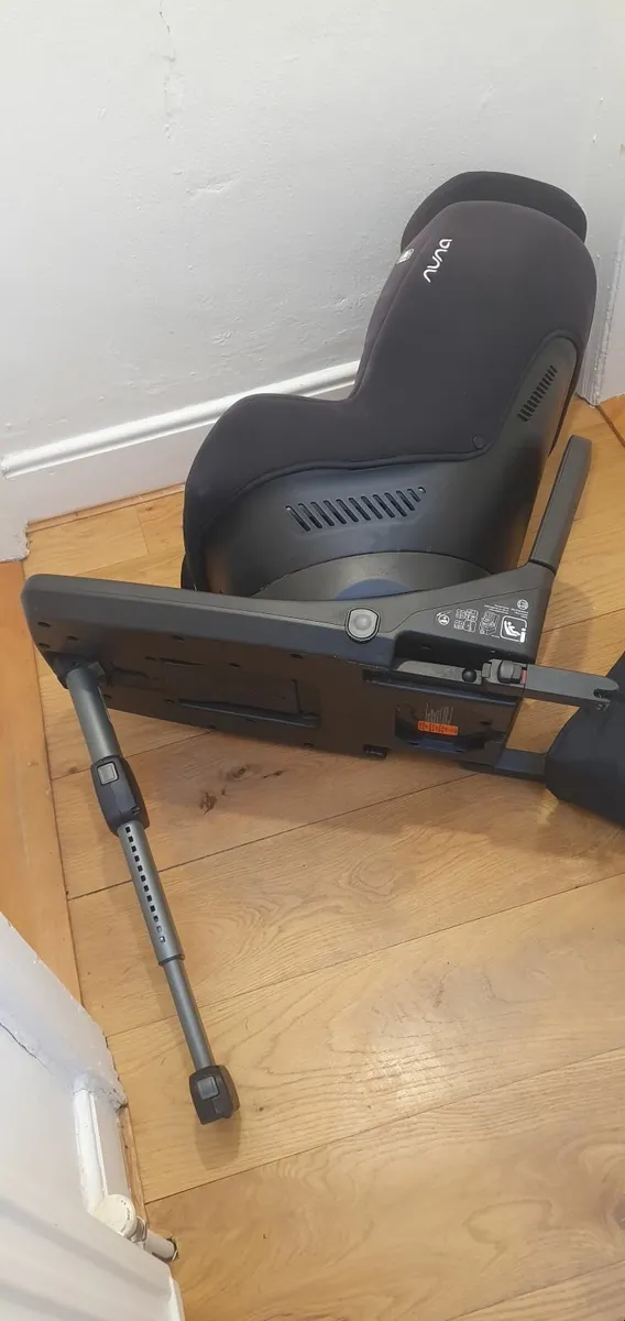 Nuna rebl plus rotating car seat - Image 3