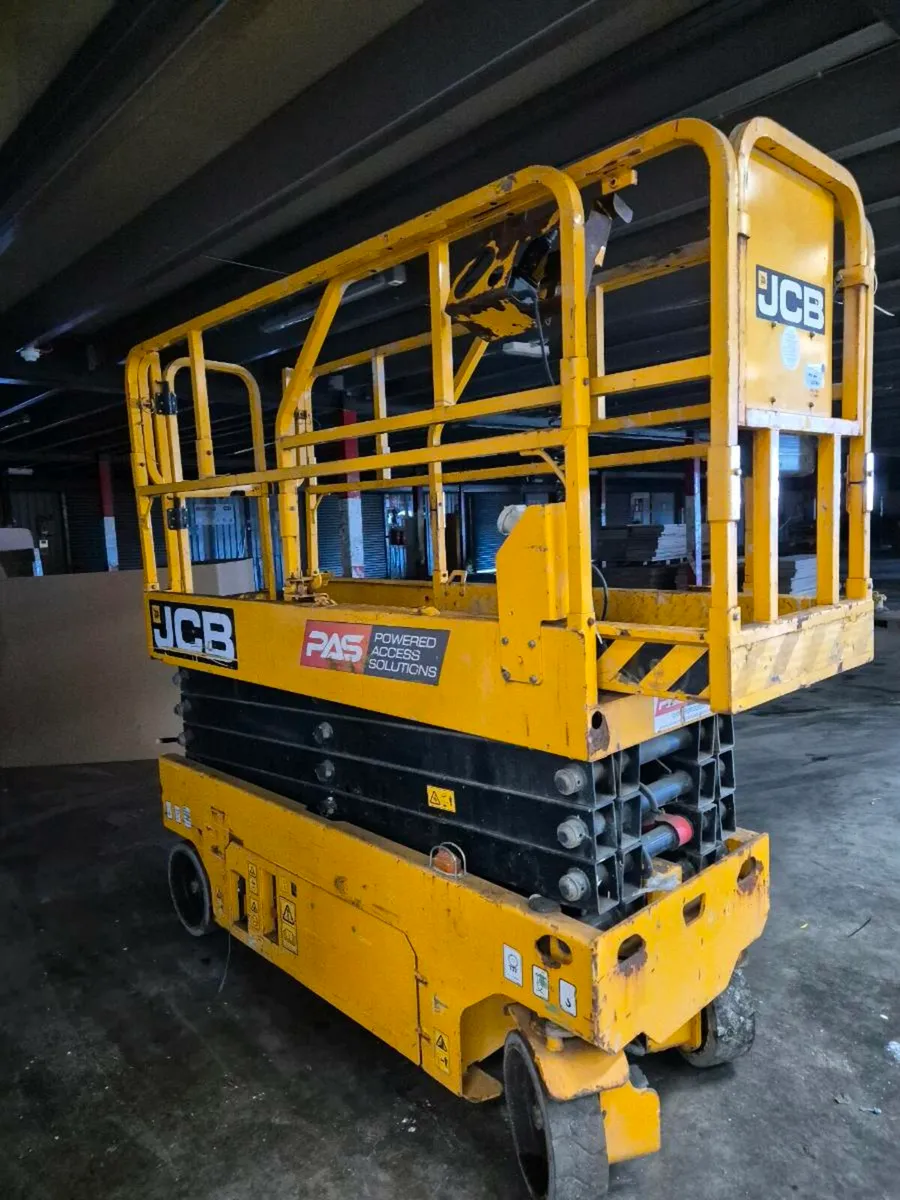 Electric scissors left - Image 1