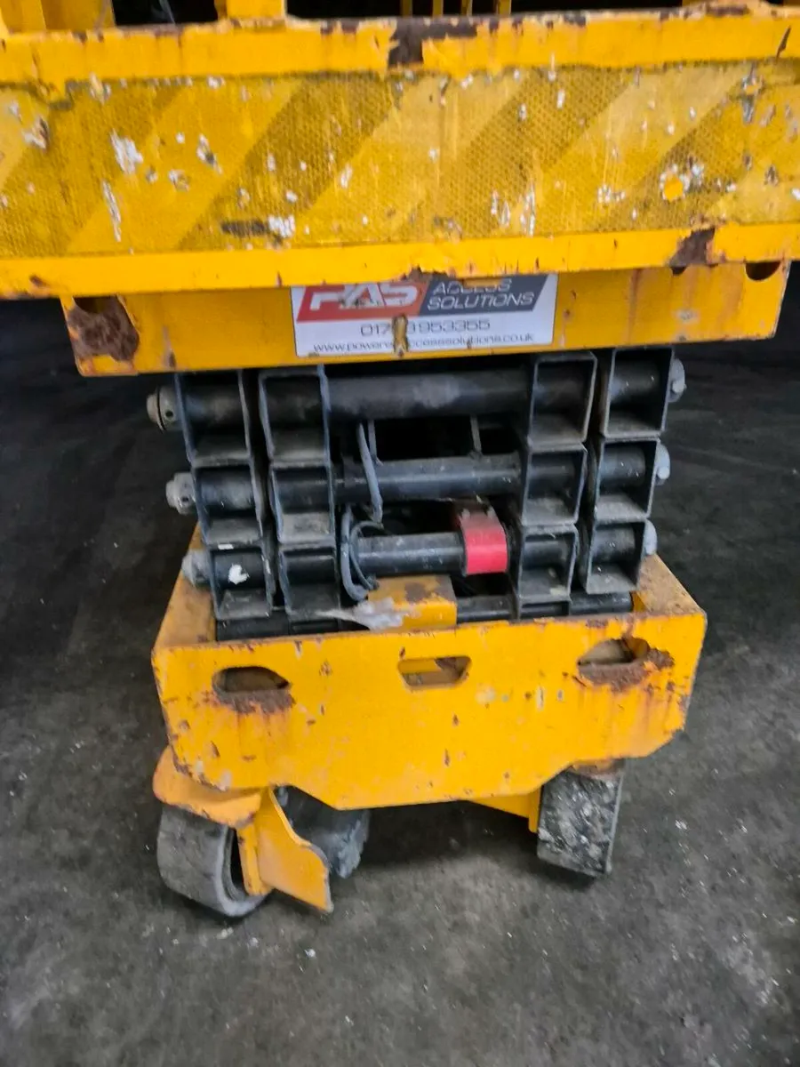 Electric scissors left - Image 3