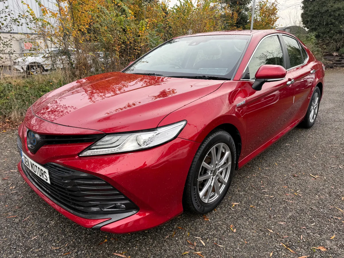 Toyota Camry - Image 2