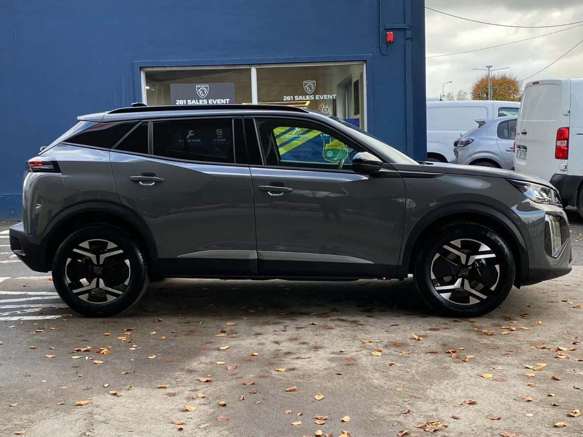 Peugeot 2008 1.2 Hybrid 145 e-DCS6 Allure - Image 2