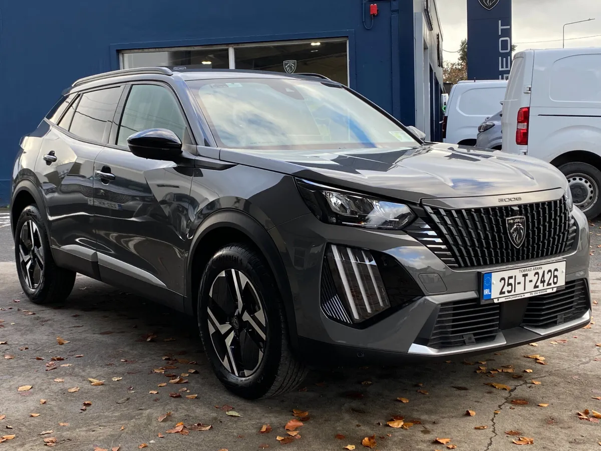 Peugeot 2008 1.2 Hybrid 145 e-DCS6 Allure - Image 1