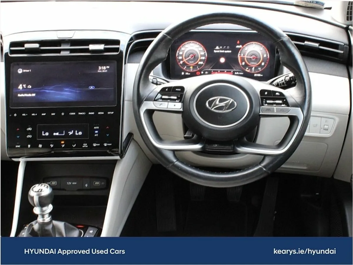 Hyundai Tucson 2WD Executive Plus - Image 4