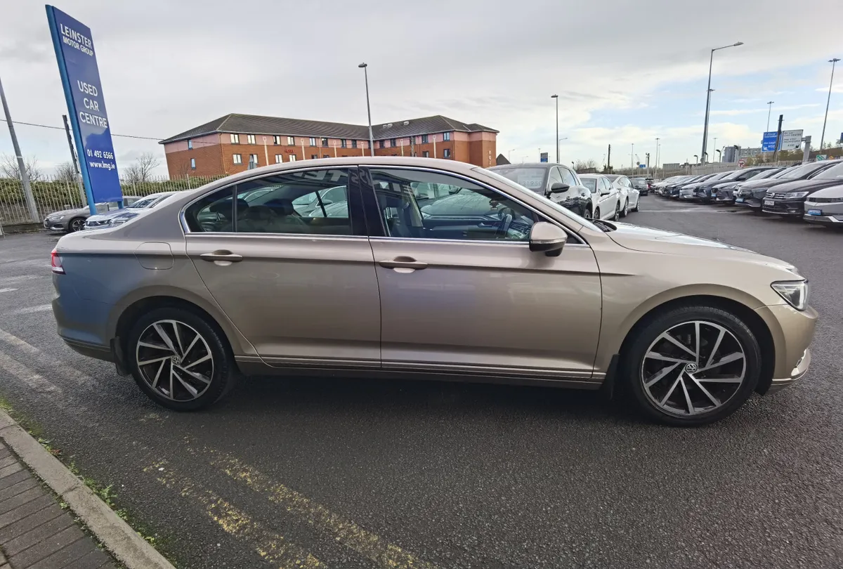 VOLKSWAGEN PASSAT 2.0TDI COMFORTLINE 150BHP - Image 4