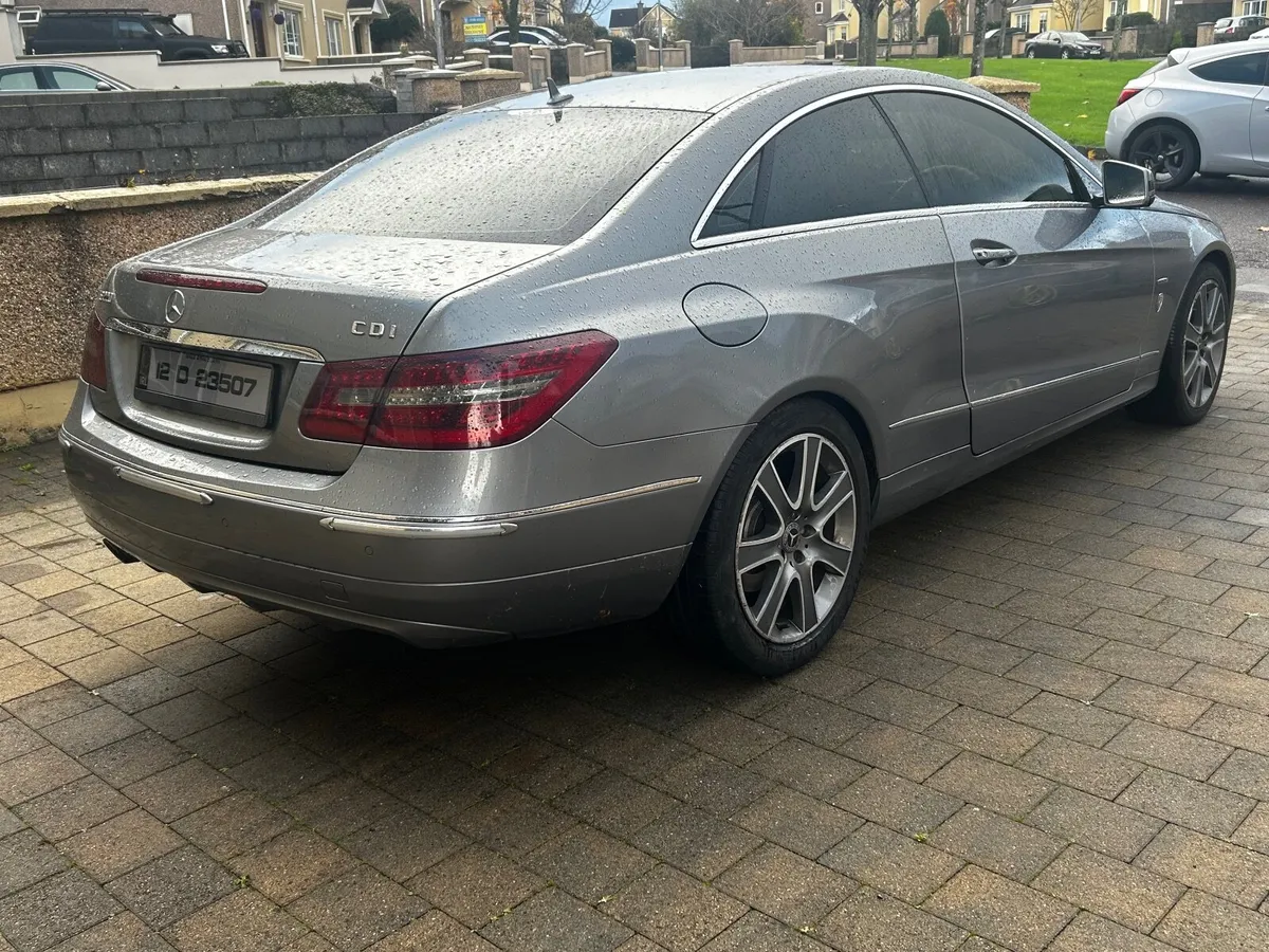 Mercedes-Benz E-Class Coupe - Image 3