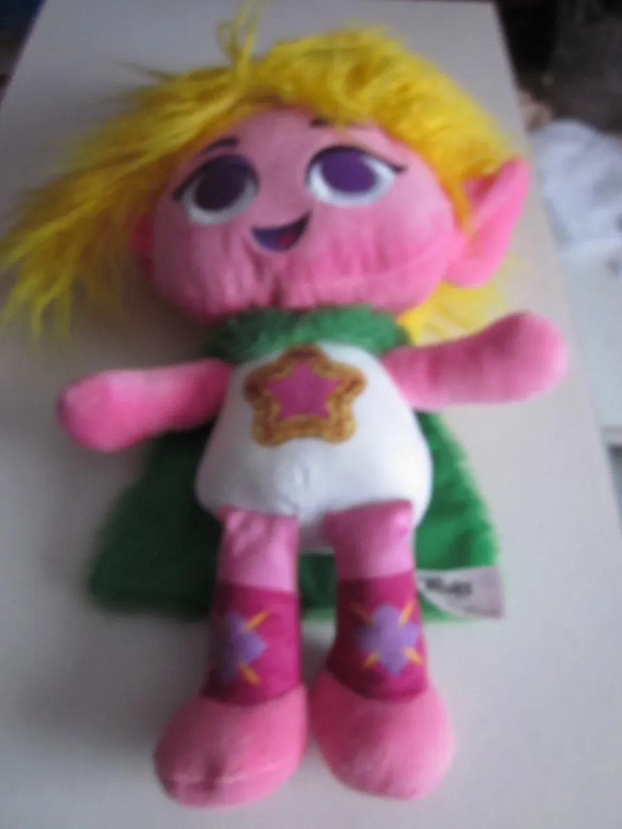Trolls 3 Band Together Plush Viva Soft Toy - Image 4