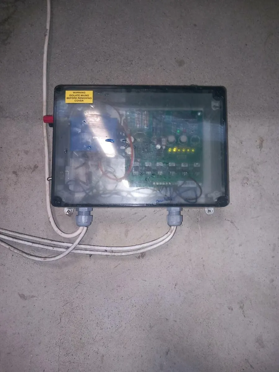 6 unit milking machine for parts - Image 4