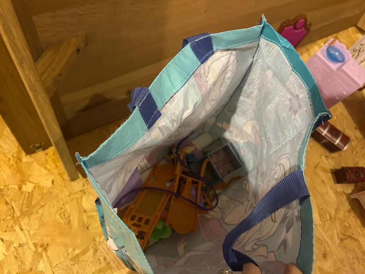 Elsa Frozen Castle - Image 2