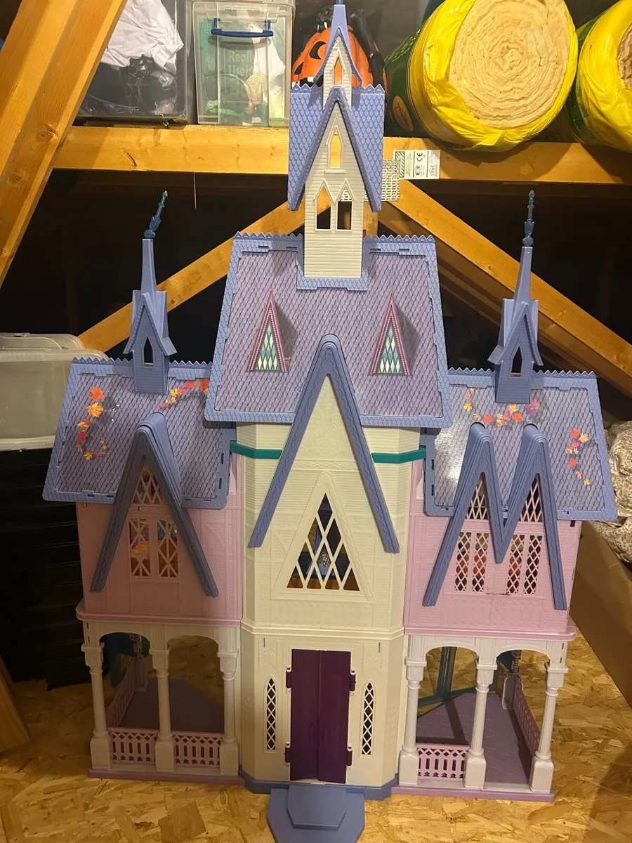Elsa Frozen Castle - Image 3