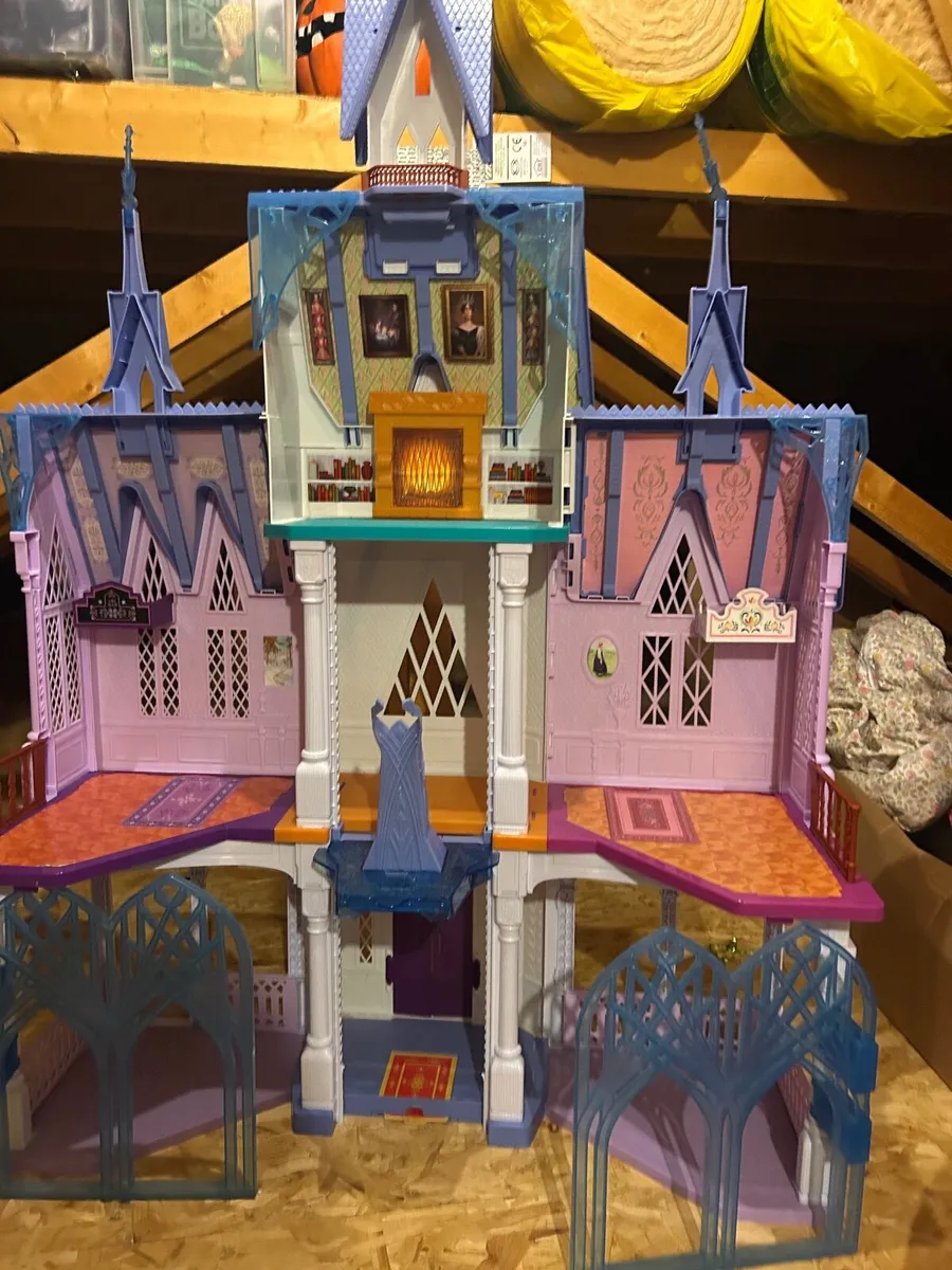 Elsa Frozen Castle - Image 4