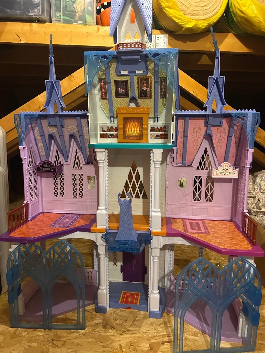 Elsa Frozen Castle - Image 1