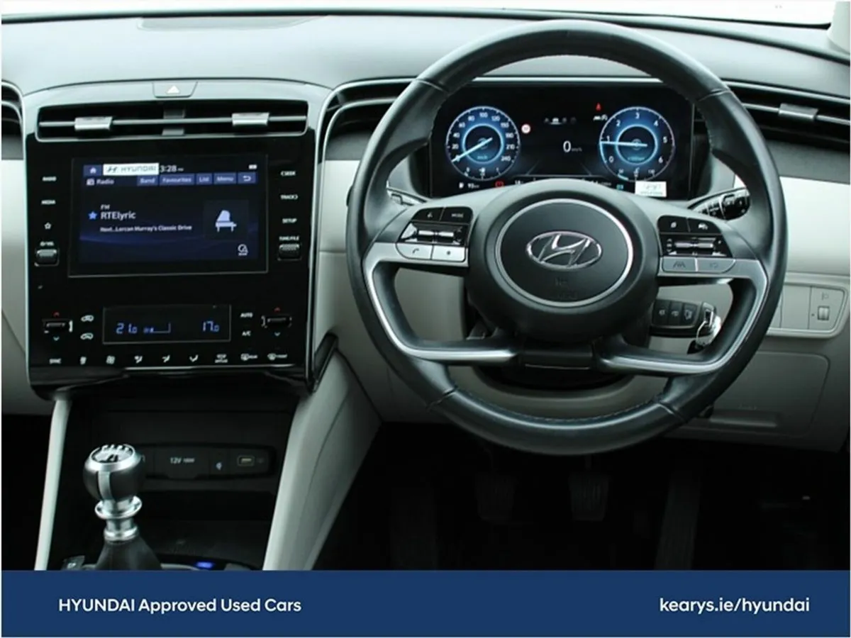 Hyundai Tucson 2WD Executive Plus - Image 4