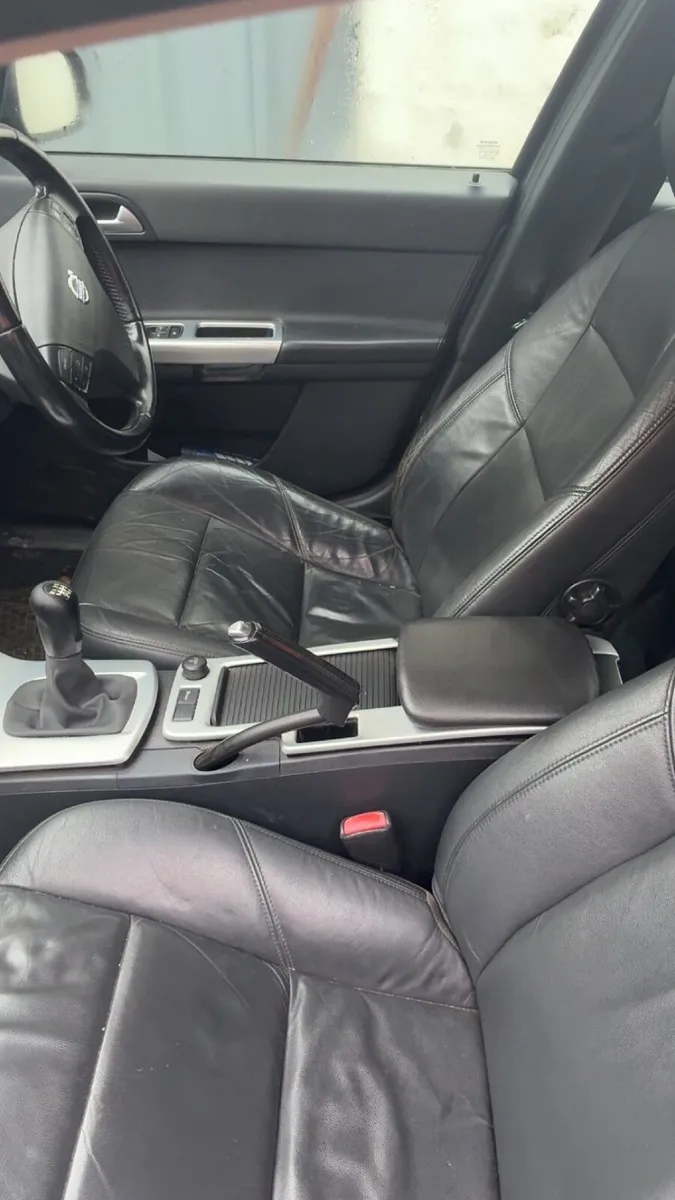 Volvo S40 2012 - Image 3