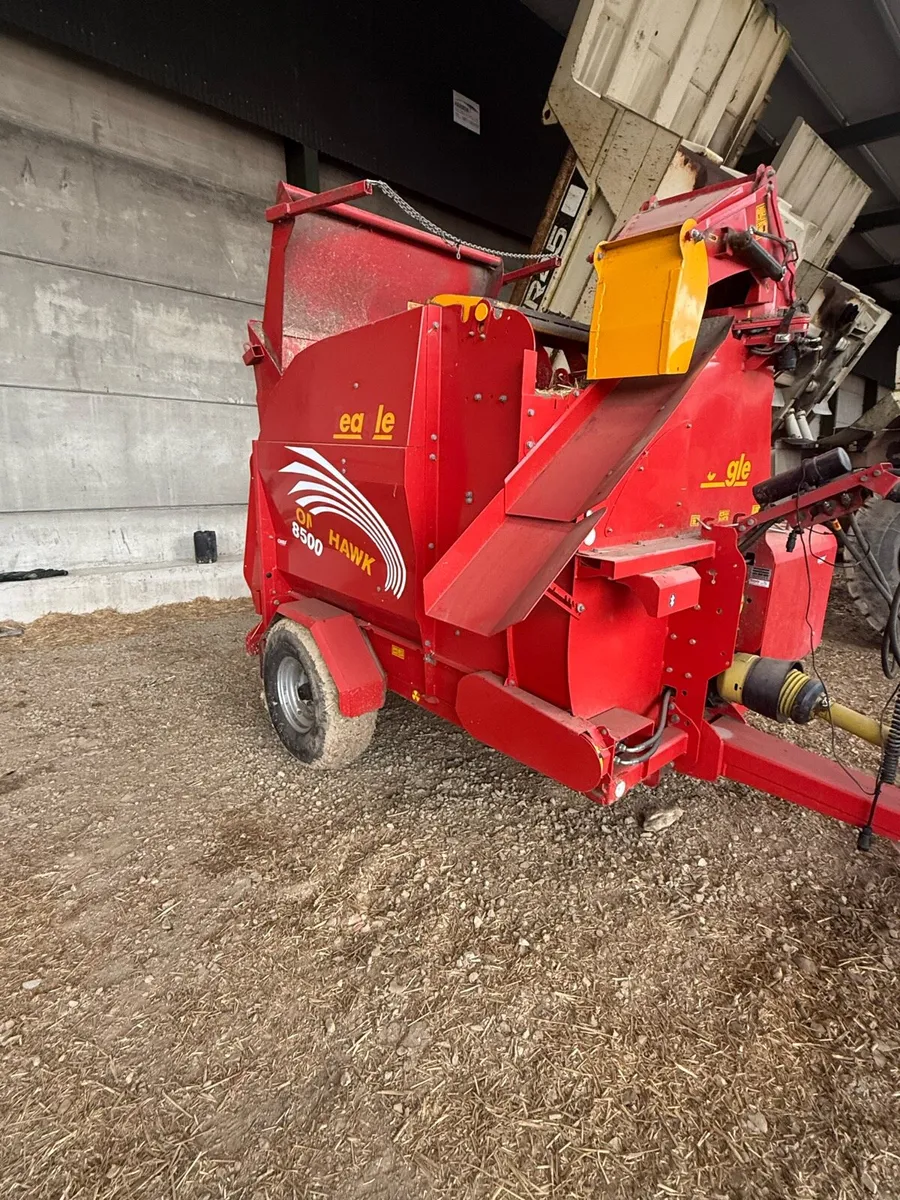 2023 Teagle Tomahawk 8500 straw blower