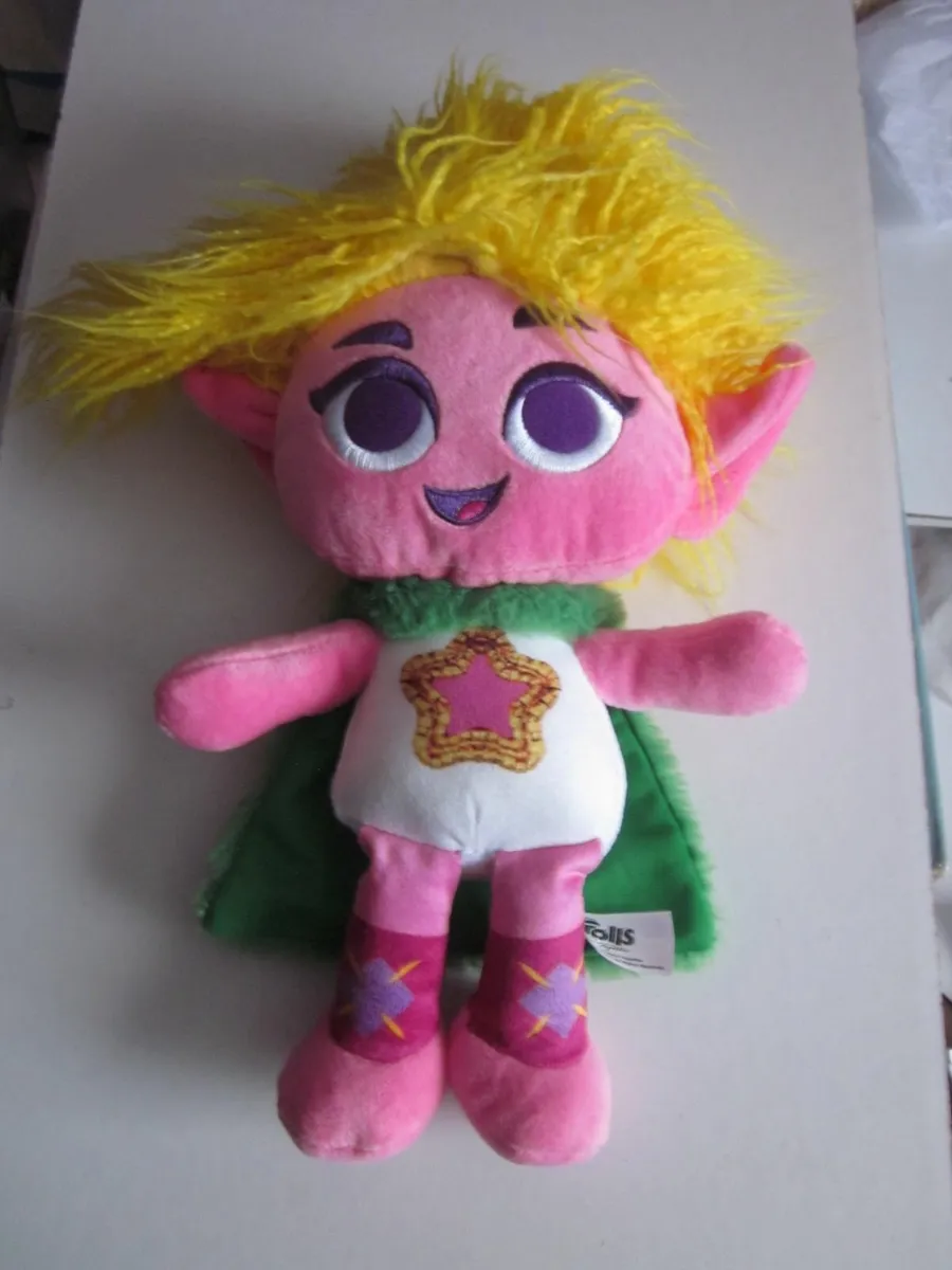 Trolls 3 Band Together Plush Viva Soft Toy - Image 1