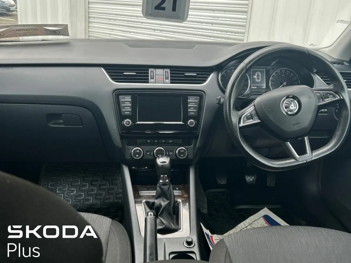 Skoda Octavia STYLE 1.6TDI 110HP - Image 2