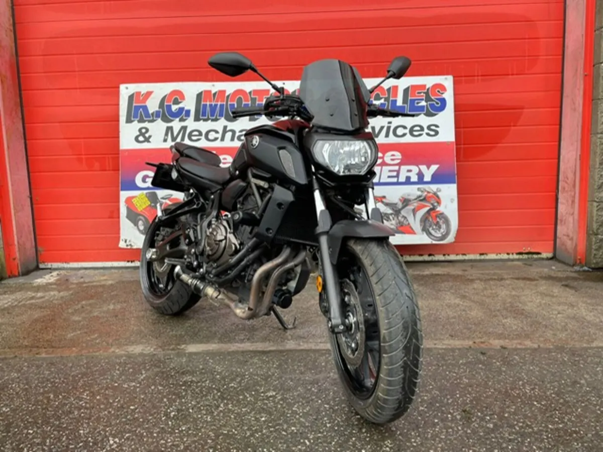 YAMAHA MT 07 - Image 3