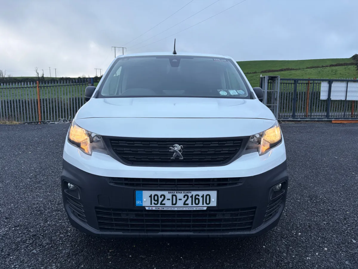 Peugeot Partner 2019 3 seater - Image 2