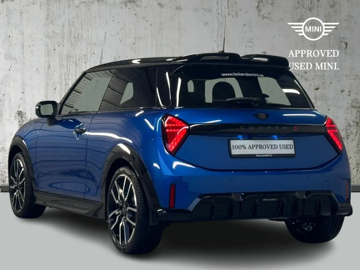 Mini Cooper Cooper S Sport - Image 2
