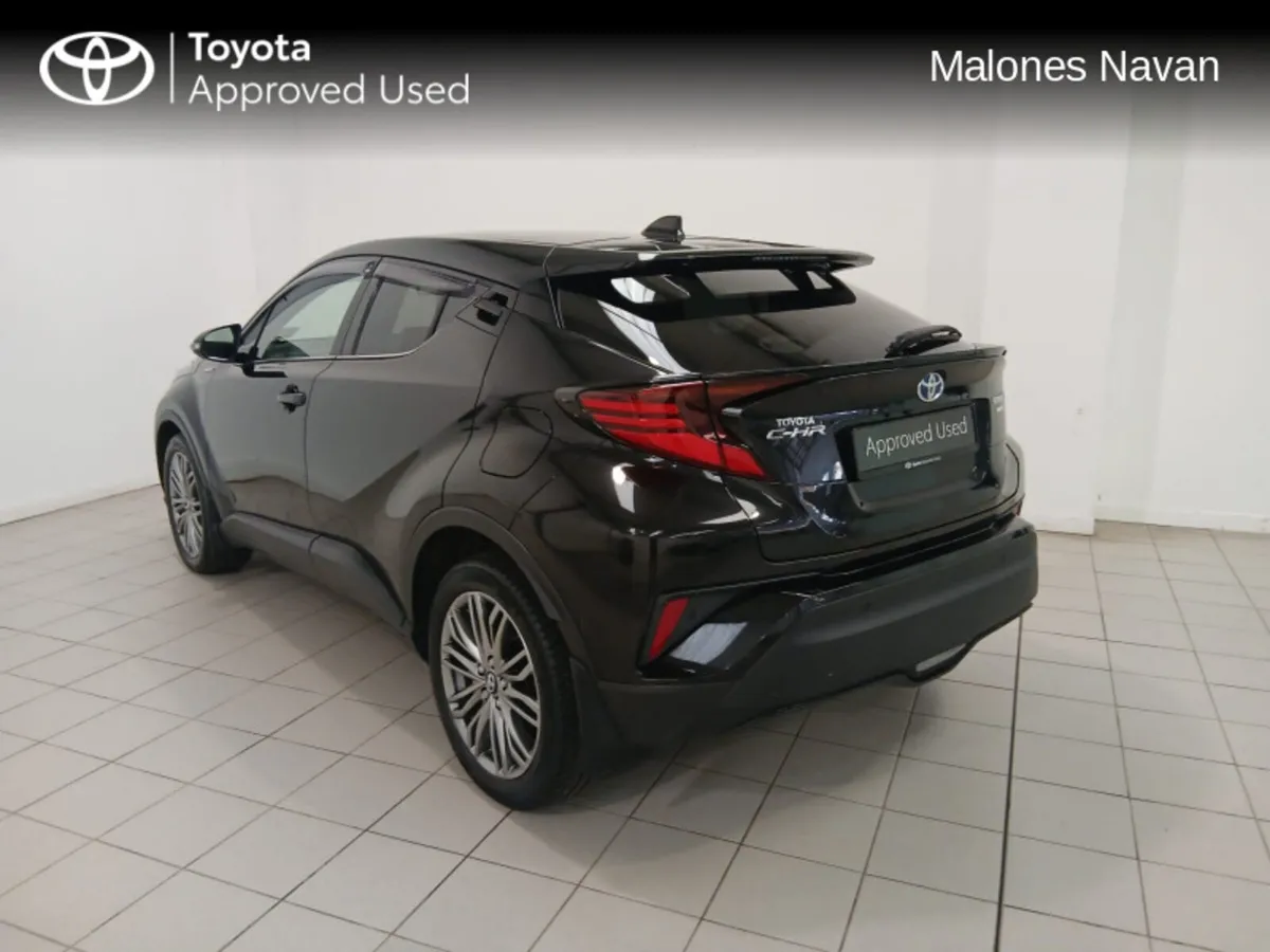 Toyota C-HR C-HR 1.8 HYBRID SOL - Image 2