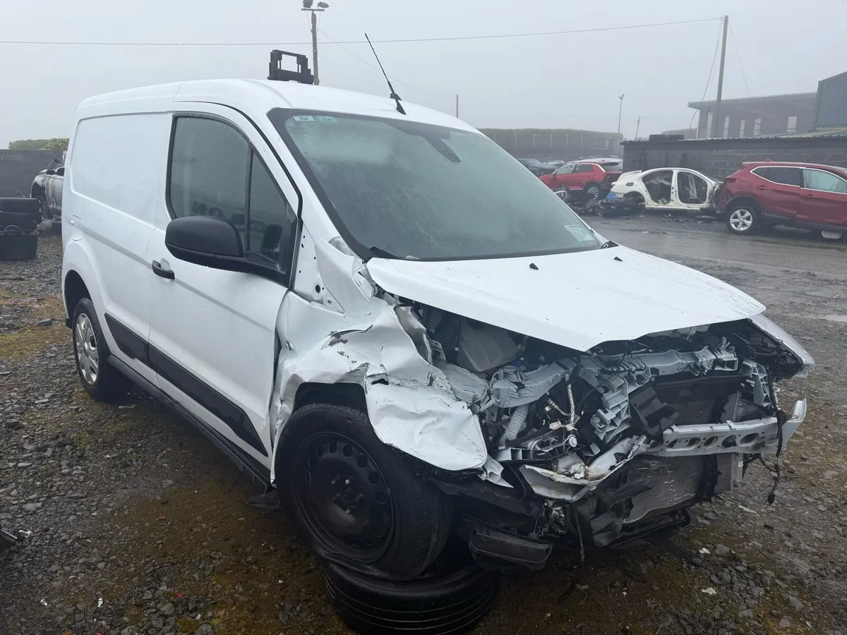 2023 Ford connect swb - Image 3