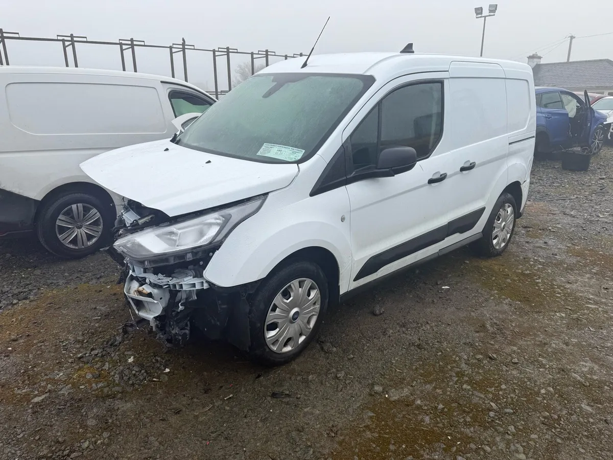 2023 Ford connect swb - Image 4