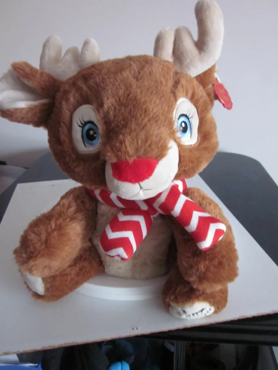 Keel Reindeer Soft Toy - Image 1