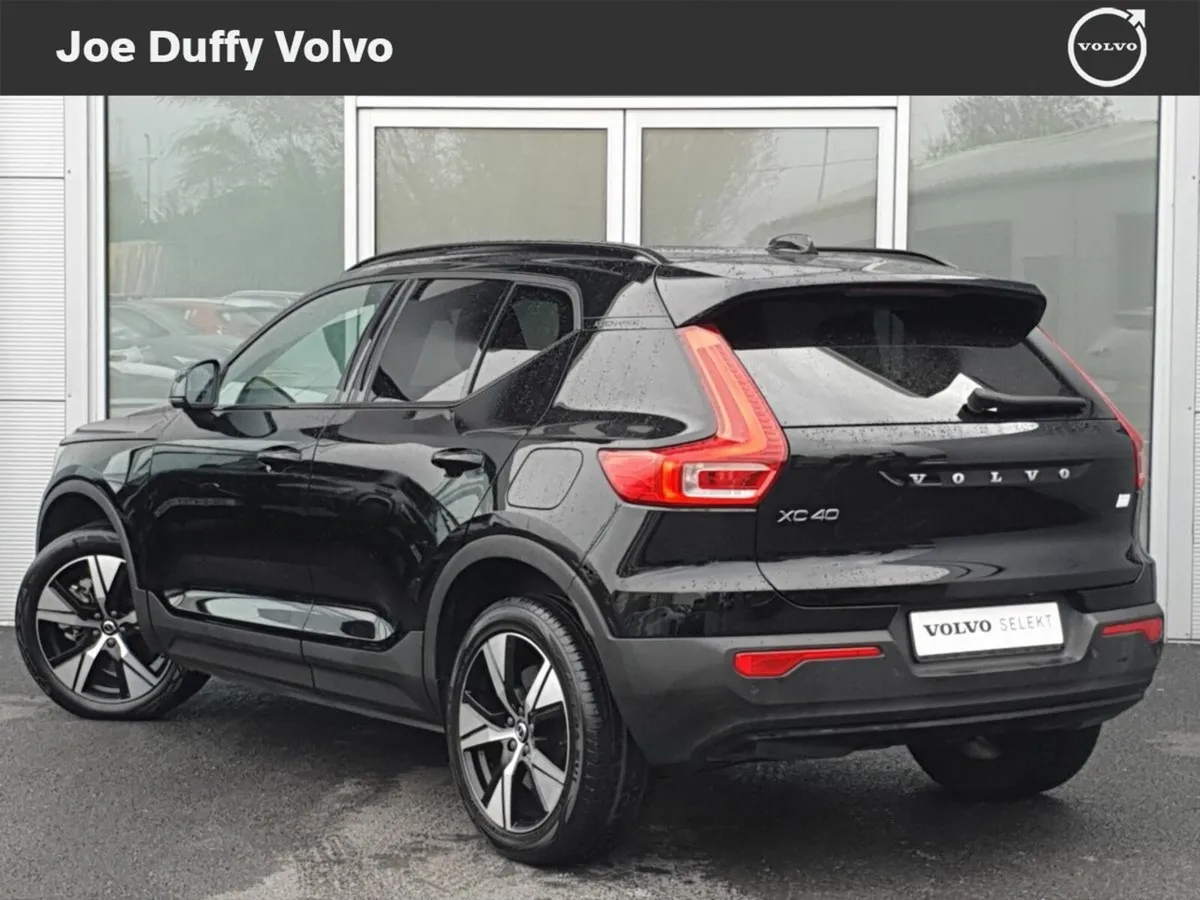 Volvo XC40 BEV 231hp Plus - Image 2