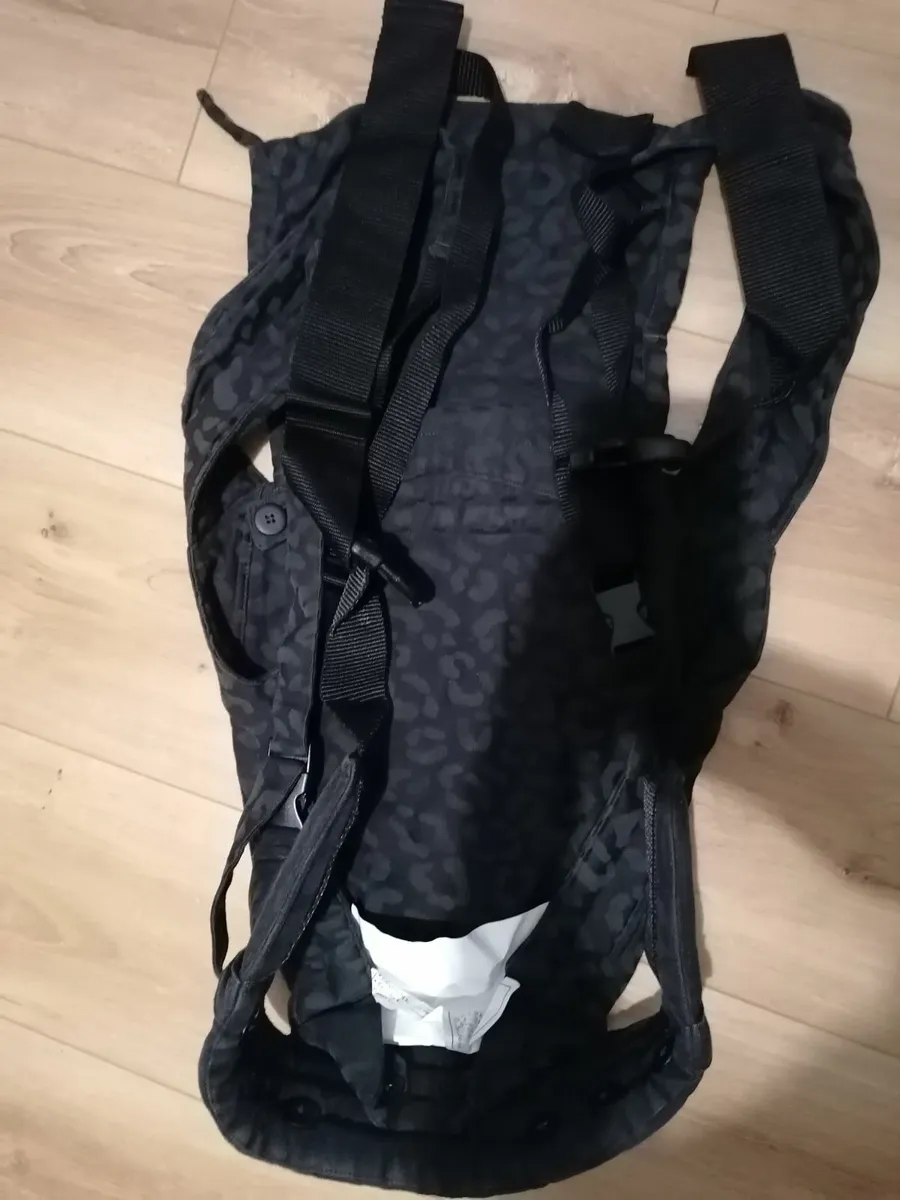 Sandiia baby carrier - Image 3