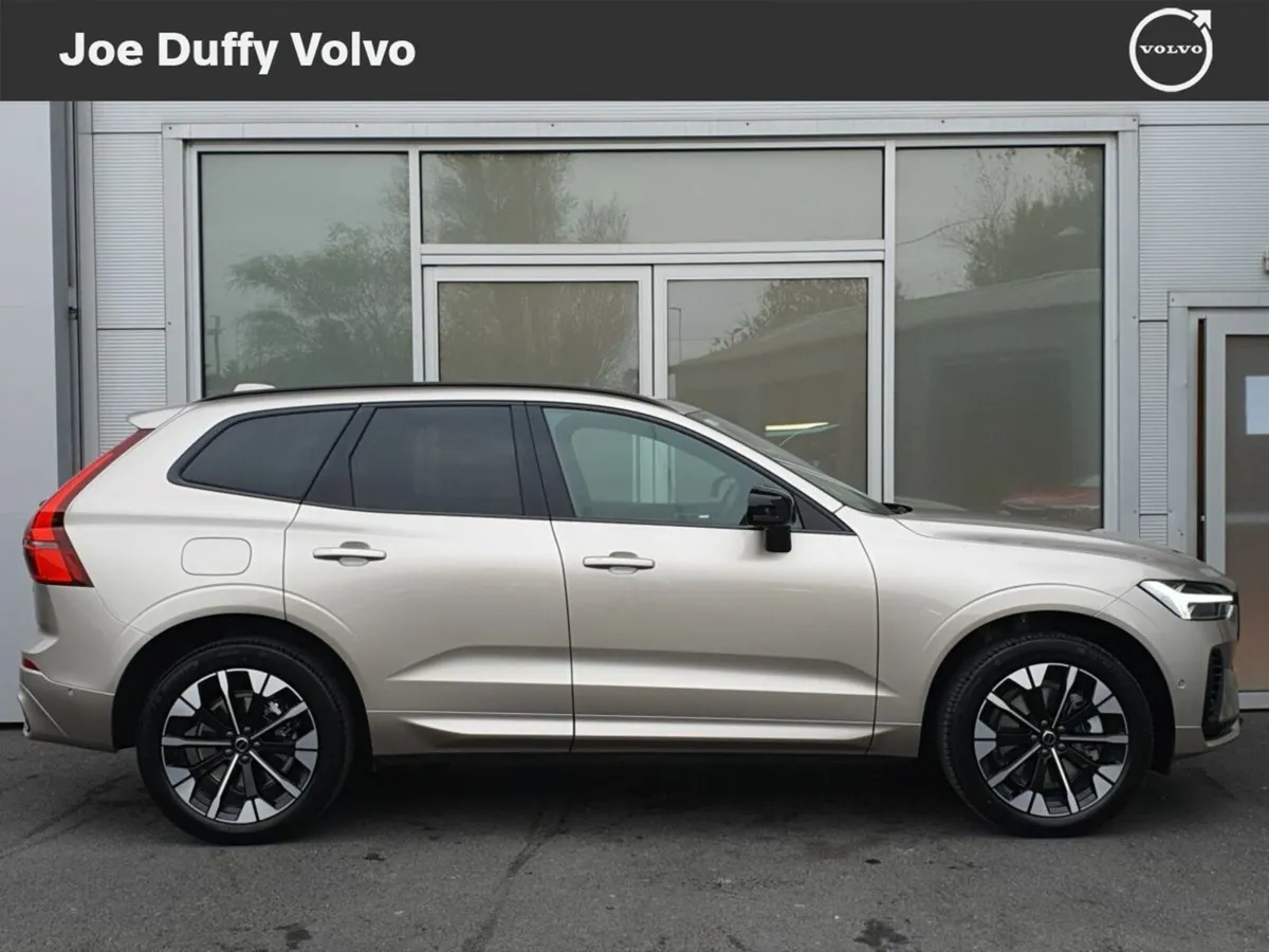 Volvo XC60 T6 PHEV Plus Dark SOLD - Image 4