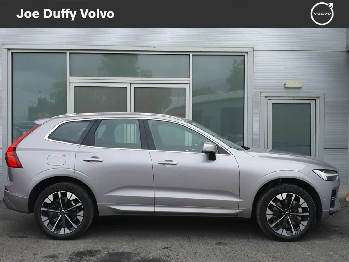 Volvo XC60 T6 PHEV Plus Bright (WAS €77,250 - NOW - Image 3