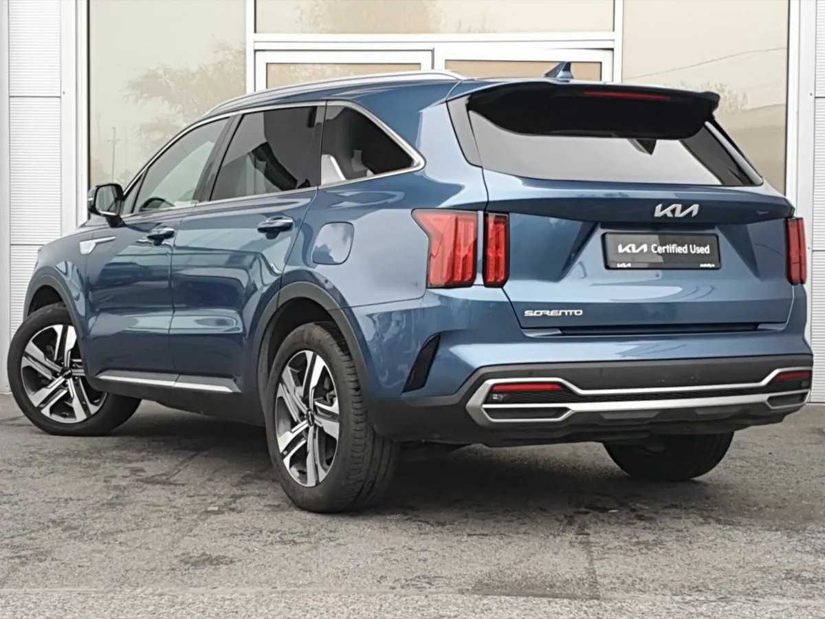 Kia Sorento 2.2 K3 4X2 Diesel 7 seats - Image 2