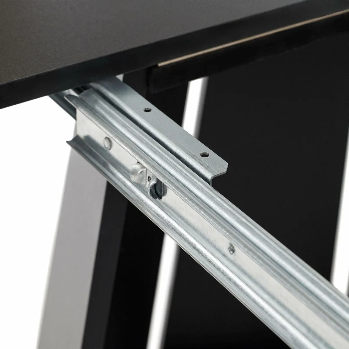 Sterling Extendable Round Dining Table - Image 4