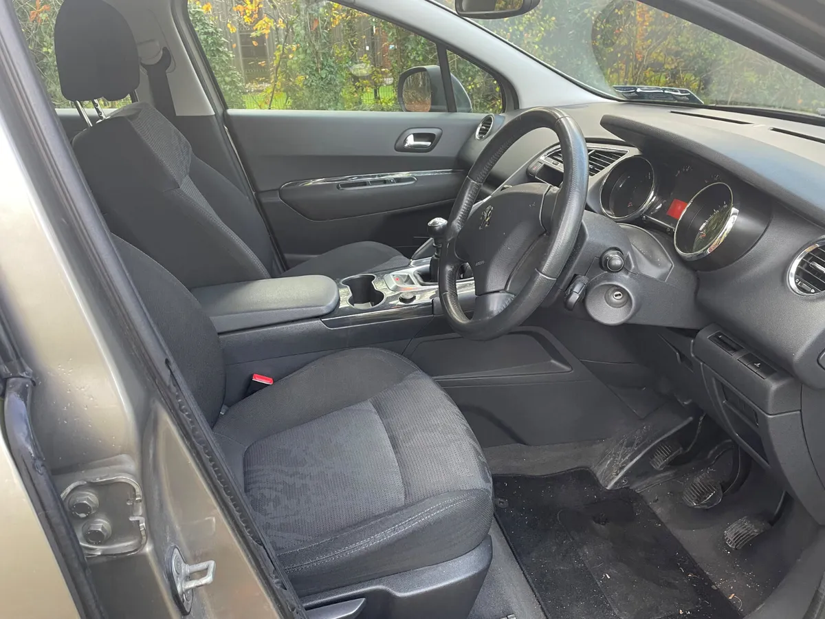 Peugeot 3008 1.6hdi  2010 (taxed& tested) - Image 4