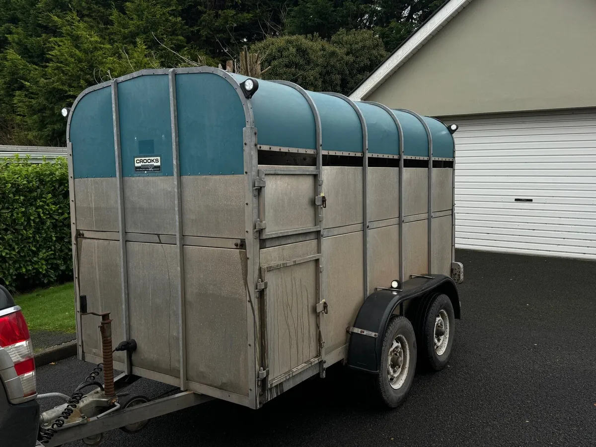Crooks cattle trailer - Image 1