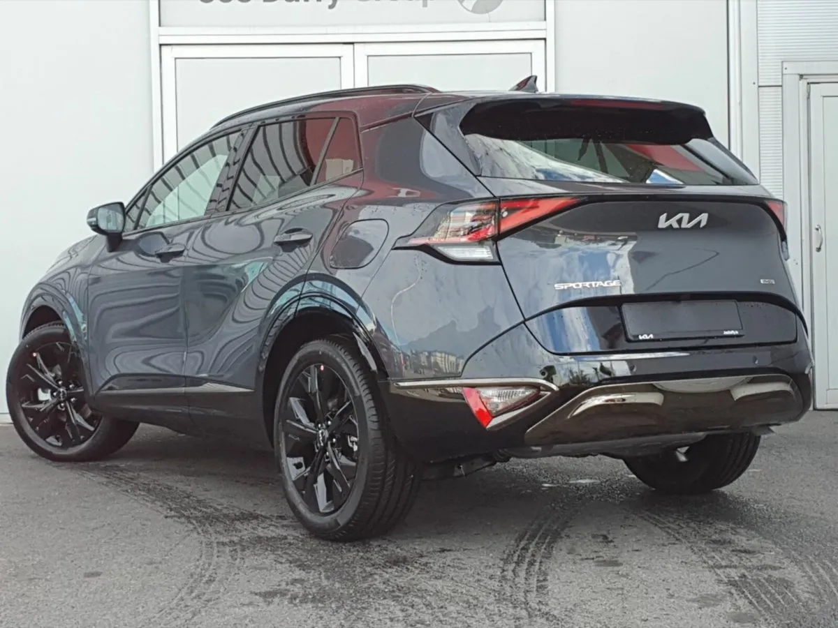Kia Sportage Plug-in Hybrid was €50,945 now €45850 - Image 3