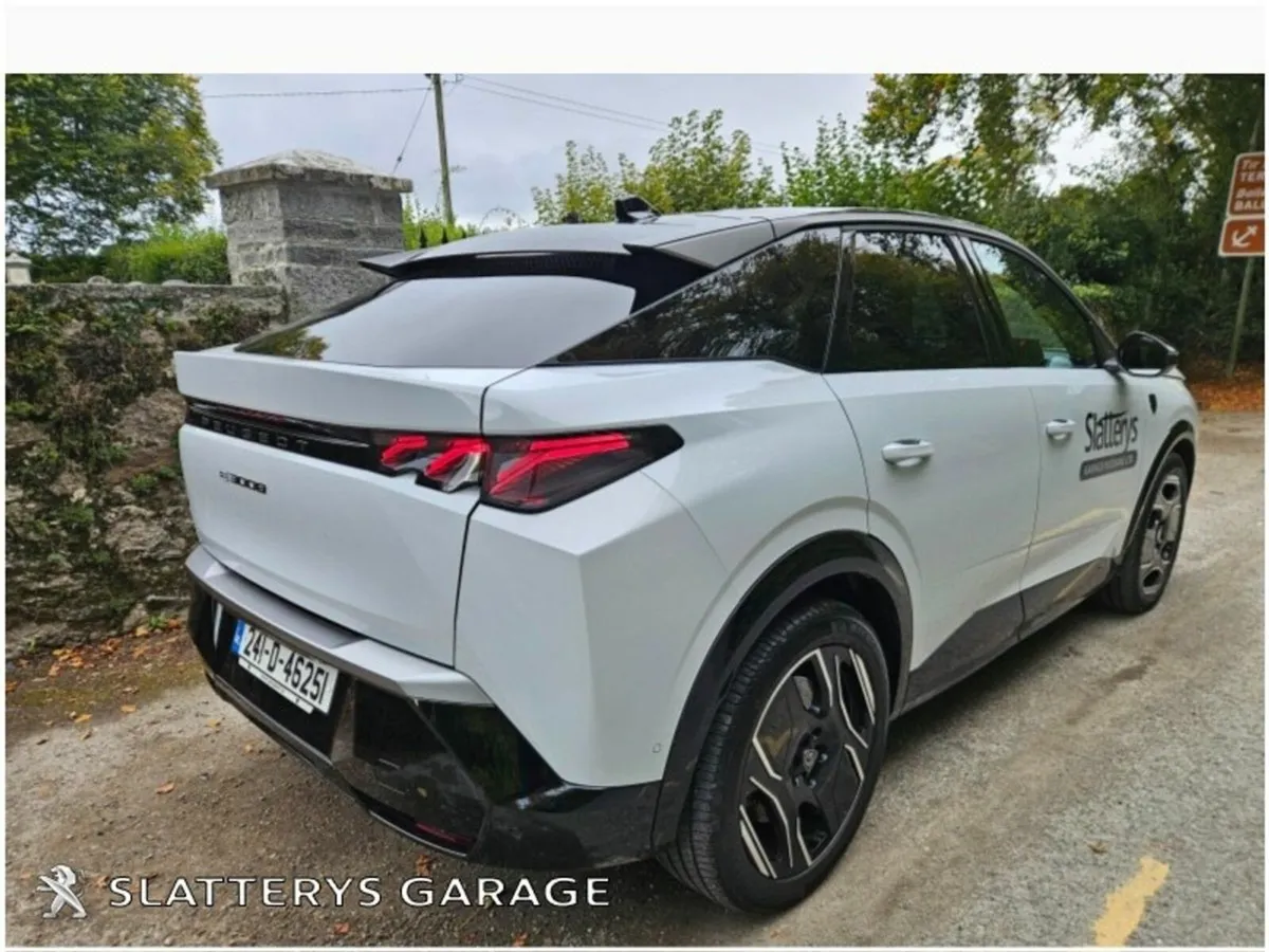 Peugeot 3008 GT Electric 73KWH 520KM Range - Image 4