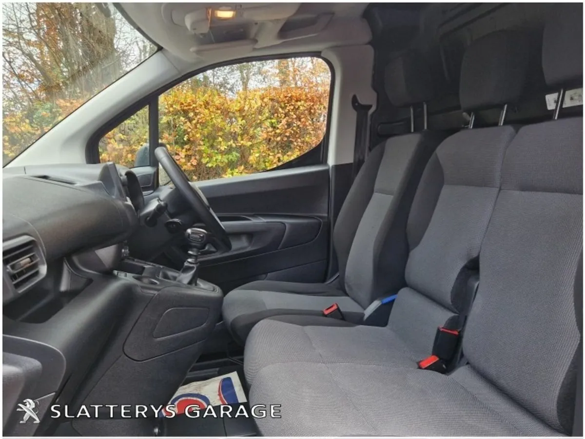 Citroen Berlingo BERLINGO LX BLUEHDI 100BHP - Image 4