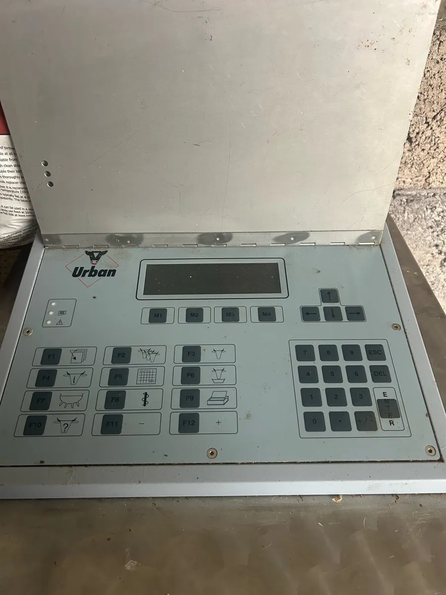 Volac automatic calf feeder - Image 3