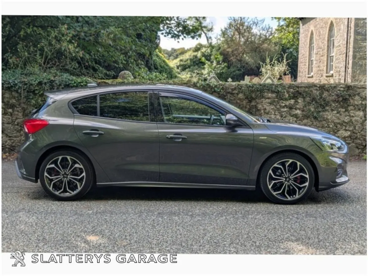 Ford Focus 1.0T EcoBoost Hybrid 125PS ST-Line Upgr - Image 2
