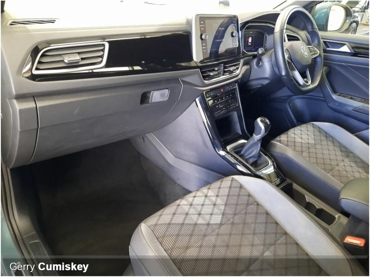 Volkswagen T-Roc R-Line | 1.0 TSI 110HP - Image 2