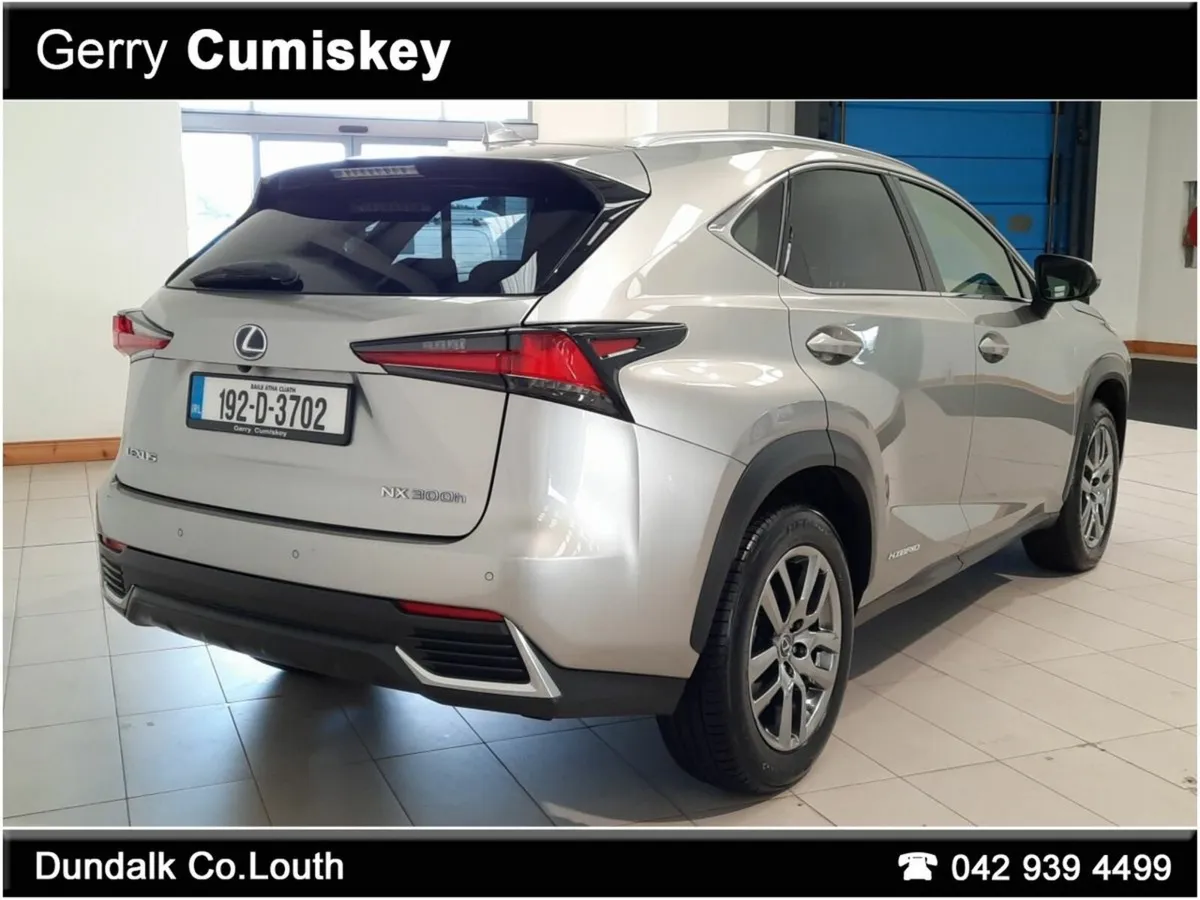 Lexus NX 300H  Executive - Image 3